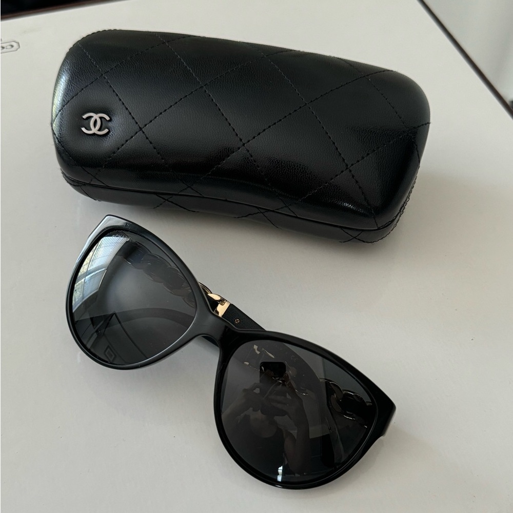 Chanel Leather Chain Link Black Gold Sunglasses with CC Case